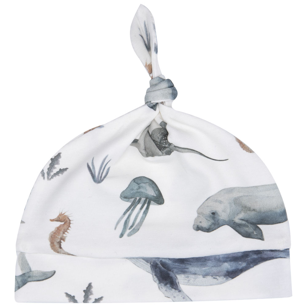 Off-white babymutsje met diepzeedieren