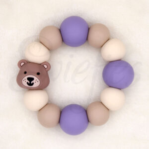 Bijtring van siliconen kralen in crème, beige, bruine en paarse kleur, met een schattig beertje, speciaal ontworpen voor baby’s om op te kauwen en tandvlees te verzachten.